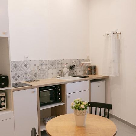 Studio Vaucluse Clovis L'Isle-sur-la-Sorgue Bagian luar foto