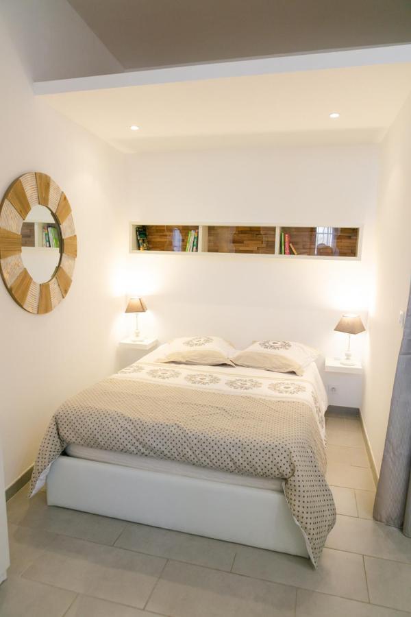 Studio Vaucluse Clovis L'Isle-sur-la-Sorgue Bagian luar foto