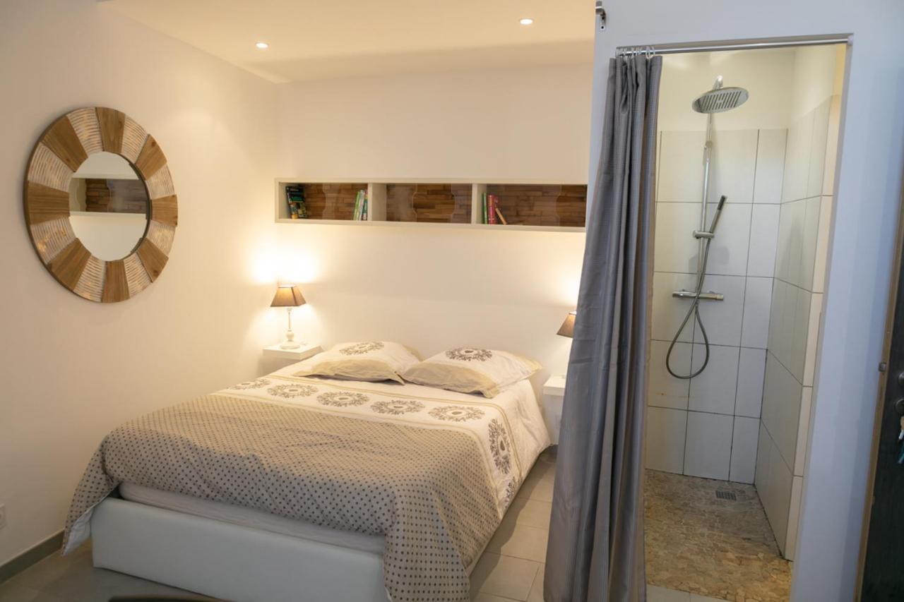 Studio Vaucluse Clovis L'Isle-sur-la-Sorgue Bagian luar foto