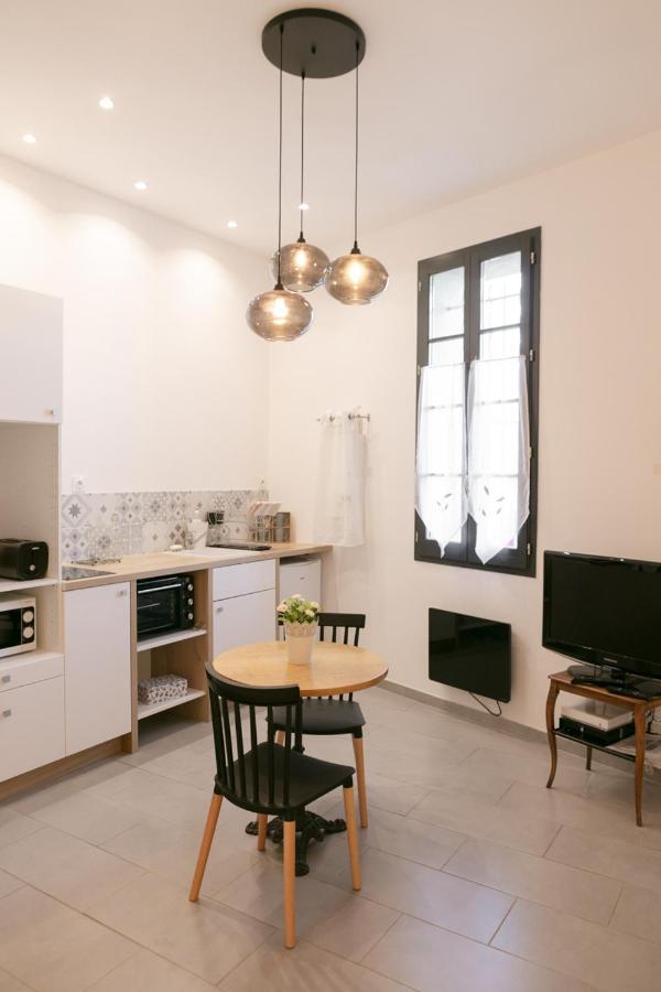Studio Vaucluse Clovis L'Isle-sur-la-Sorgue Bagian luar foto