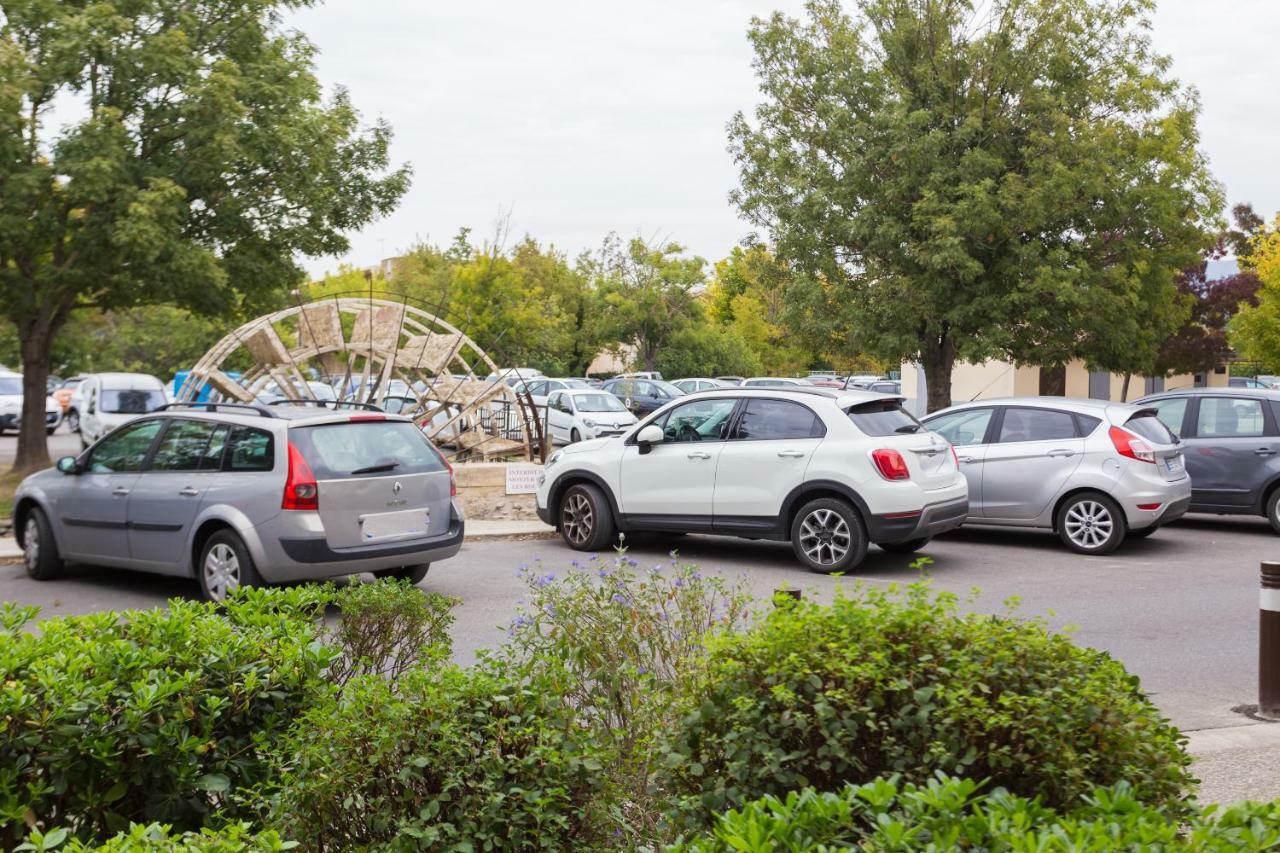 Studio Vaucluse Clovis L'Isle-sur-la-Sorgue Bagian luar foto
